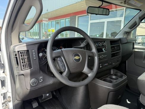 Used 2024 Chevrolet Express 3500 w/ Power Convenience Package RWD image 27