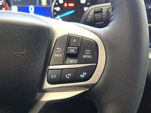 Used 2024 Ford Explorer XLT w/ Equipment Group 202A AWD/4WD image 34