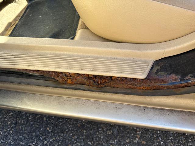 Used 1995 Saturn S-Series SL1 FWD image 15