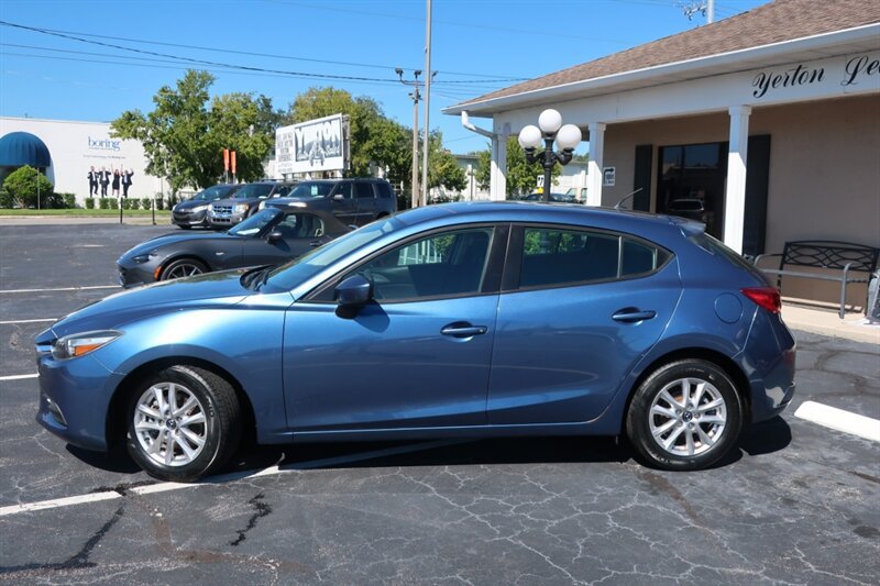 Used 2018 MAZDA MAZDA3 Sport FWD image 11