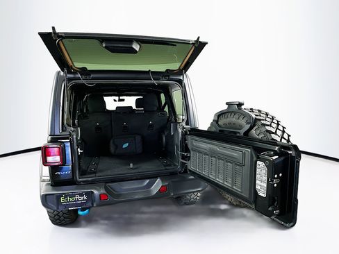 Used 2023 Jeep Wrangler Unlimited w/ Cold Weather Group image 27