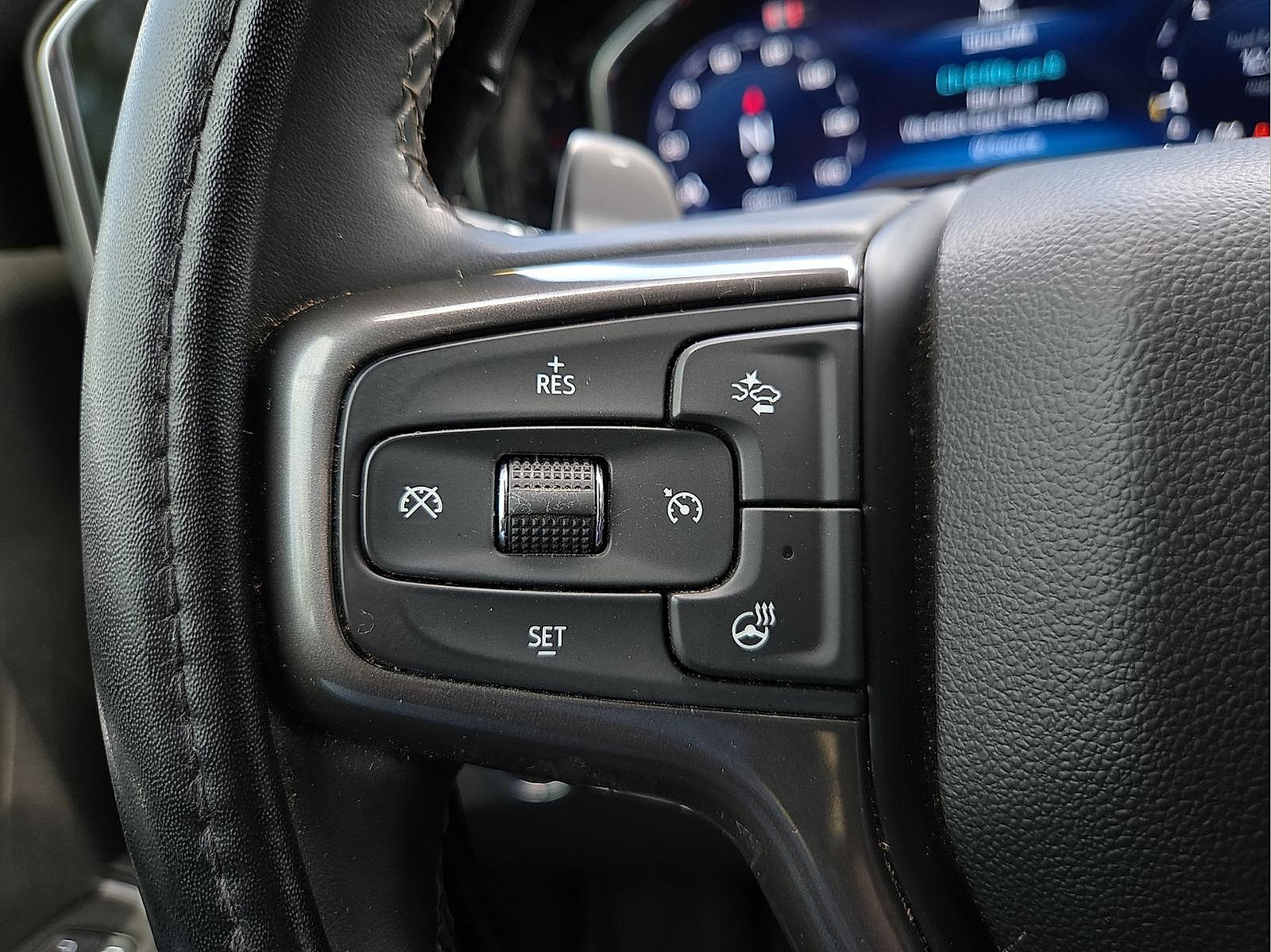 Used 2024 Chevrolet Silverado 1500 High Country w/ High Country Premium Package AWD/4WD image 18