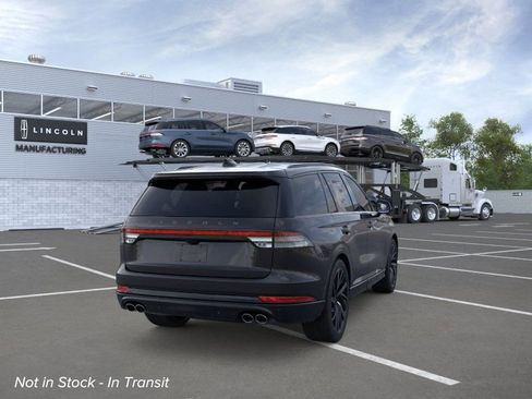 New 2026 Lincoln Aviator Black Label AWD/4WD image 8