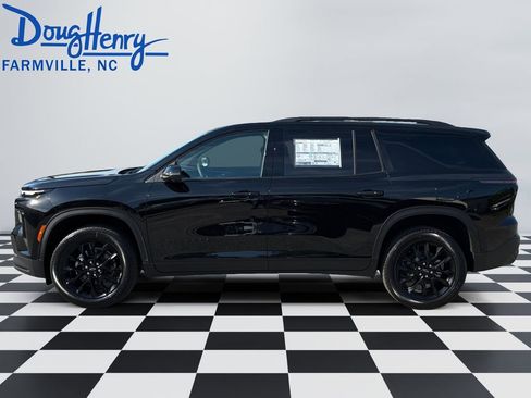 New 2026 Chevrolet Traverse LT w/ Midnight/Sport Edition FWD image 2