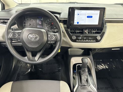 Used 2024 Toyota Corolla LE FWD image 35