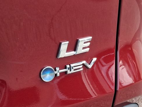 Certified 2025 Toyota RAV4 LE AWD/4WD image 30