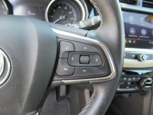 Used 2021 Buick Encore GX Select image 19
