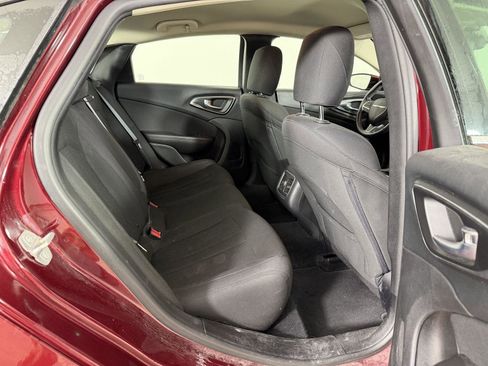 Used 2016 Chrysler 200 Limited w/ Convenience Group FWD image 15