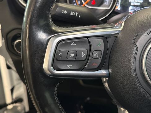 Used 2020 Jeep Wrangler Unlimited Sahara AWD/4WD image 30