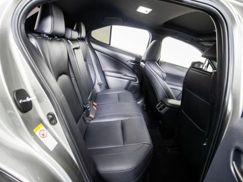 Used 2019 Lexus UX 200 F Sport w/ F Sport Premium Package FWD image 13