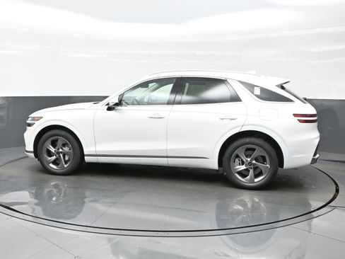 New 2026 Genesis GV70 2.5T image 3