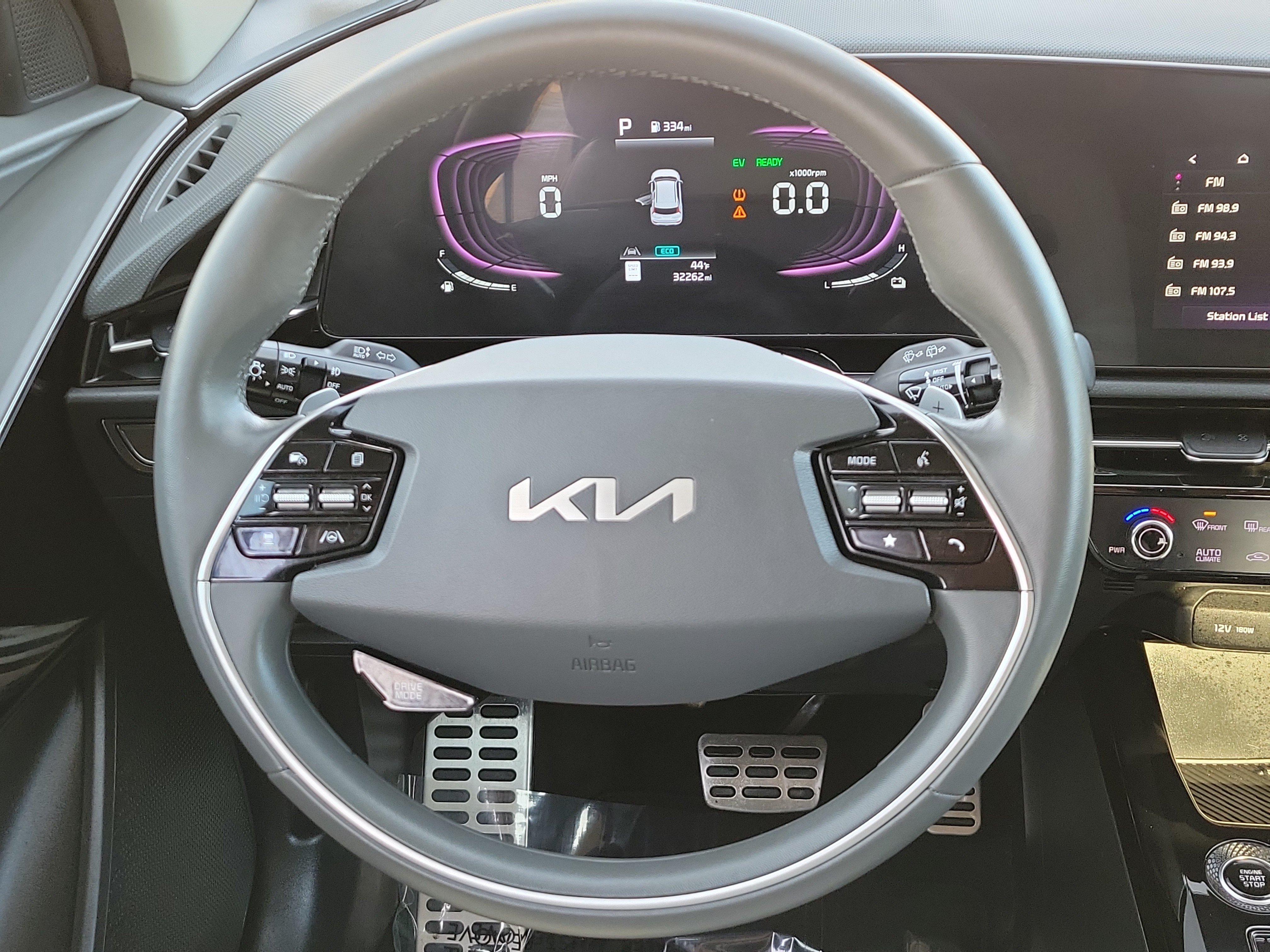 Used 2023 Kia Niro EX Touring FWD image 21