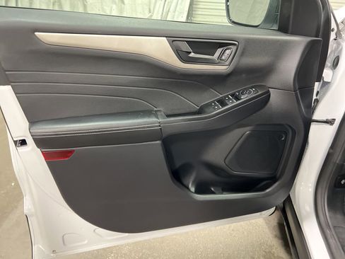 Used 2022 Ford Escape SE w/ Convenience Package image 21