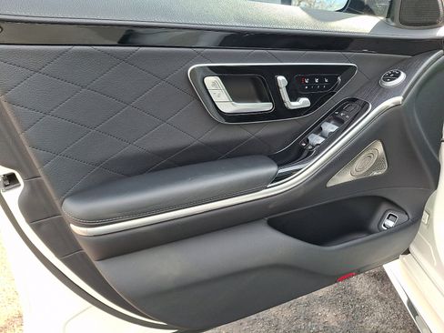 Used 2022 Mercedes-Benz S 580 4MATIC Sedan image 12