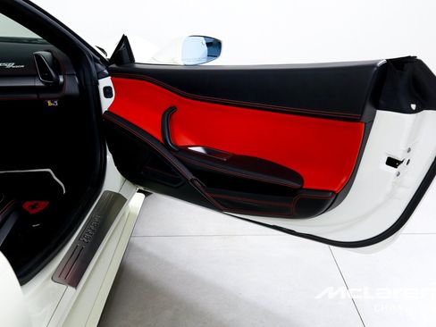 Used 2014 Ferrari 458 Spider RWD image 18