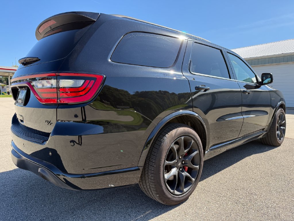 Used 2024 Dodge Durango R/T w/ Tow 'N Go Group AWD/4WD image 5