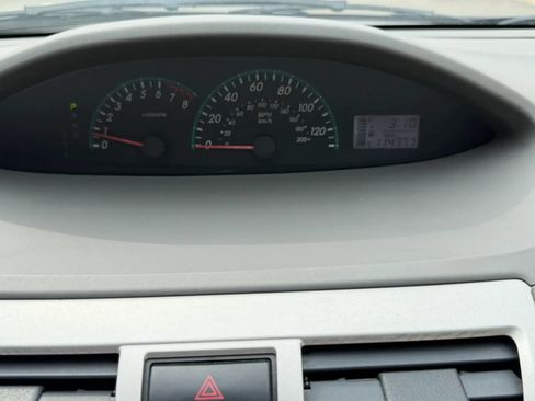 Used 2010 Toyota Yaris Sedan FWD image 17
