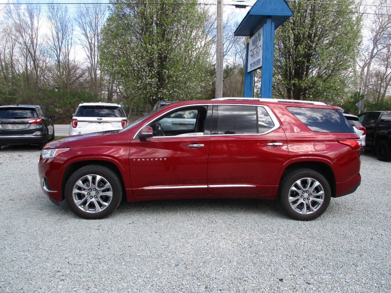 Used 2021 Chevrolet Traverse Premier AWD/4WD image 2