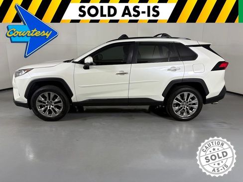 Used 2021 Toyota RAV4 Limited FWD image 5