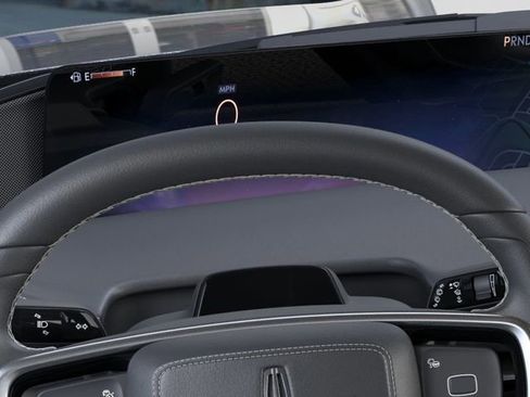 New 2026 Lincoln Navigator Premiere AWD/4WD image 14