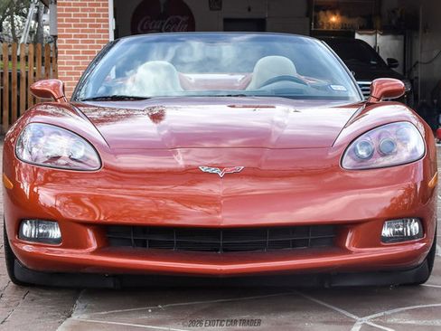 Used 2006 Chevrolet Corvette Convertible w/ Preferred Equipment Group RWD image 13