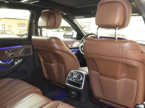 Used 2016 Mercedes-Benz S 550 Sedan image 33