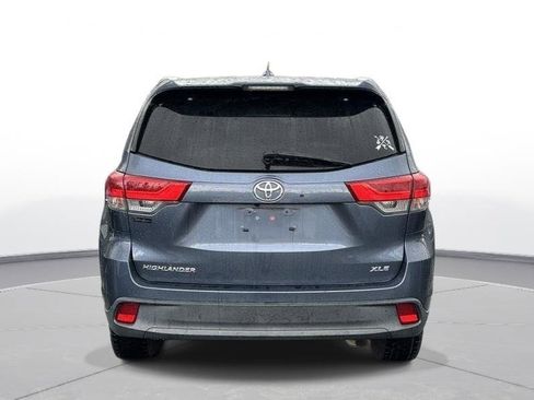 Used 2018 Toyota Highlander XLE image 7