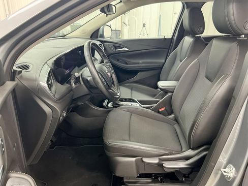Used 2025 Buick Encore GX Preferred FWD image 19