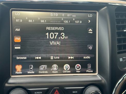 Used 2017 Jeep Grand Cherokee Limited AWD/4WD image 22