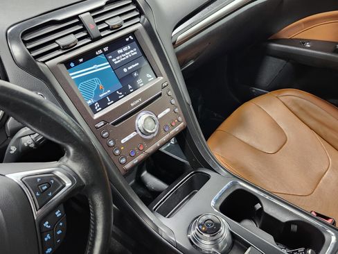 Used 2019 Ford Fusion Energi Titanium image 31