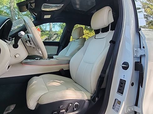 Used 2025 Genesis Electrified GV70 AWD/4WD image 7