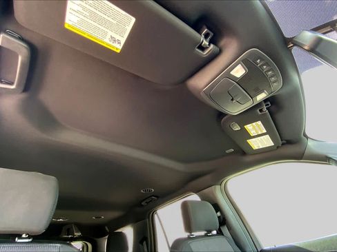 Used 2019 Ford Expedition XLT RWD image 12