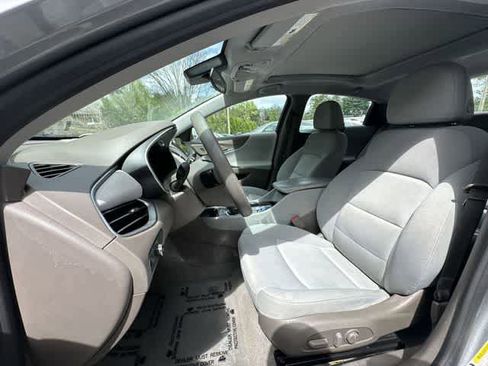 Used 2023 Chevrolet Malibu LT FWD image 18