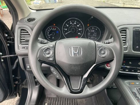 Used 2017 Honda HR-V EX image 15