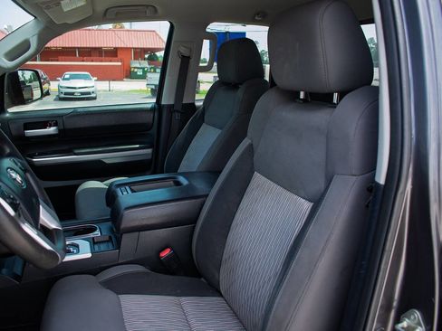 Used 2014 Toyota Tundra SR5 w/ SR5 Upgrade Package RWD image 15