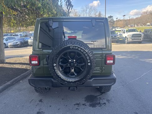 Used 2022 Jeep Wrangler Unlimited Sport image 4