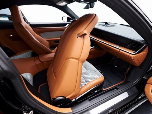 Used 2024 Porsche 911 Carrera S image 53