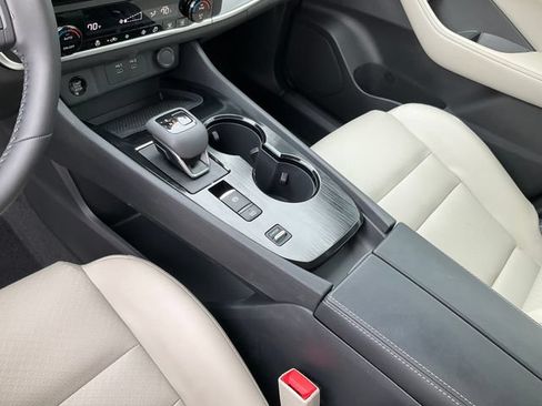 Used 2026 Nissan Rogue SV w/ SV Premium Package FWD image 16