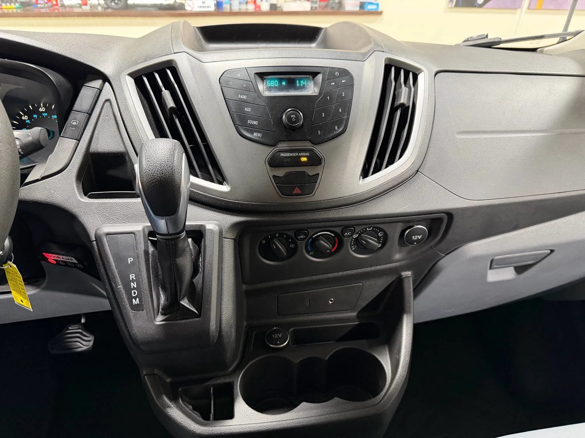 Used 2015 Ford Transit 250 148 Medium Roof RWD image 37