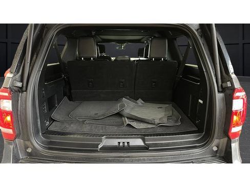 Used 2020 Ford Expedition Max XLT w/ Equipment Group 202A AWD/4WD image 26
