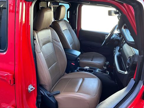 Used 2020 Jeep Gladiator Overland image 13