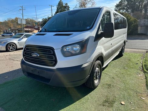 Used 2016 Ford Transit 350 XL image 3