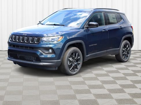 New 2026 Jeep Compass Latitude image 35