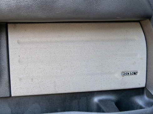 Used 2014 Ford F150 Platinum image 13