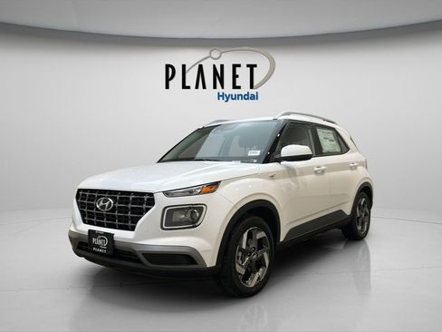 New 2026 Hyundai Venue SEL FWD image 2