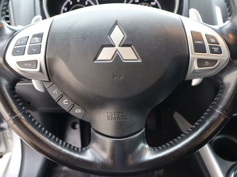 Used 2011 Mitsubishi Outlander Sport SE FWD image 11