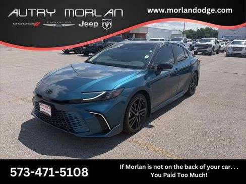 Used 2025 Toyota Camry XSE FWD image 1