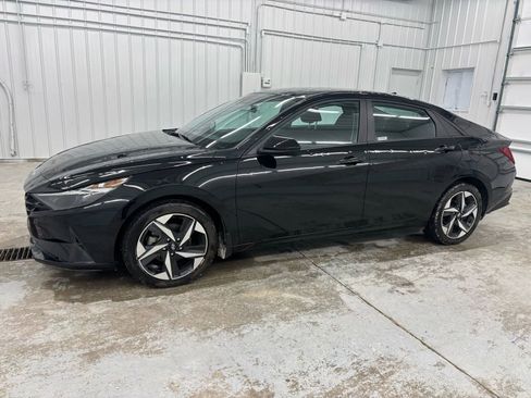 Used 2023 Hyundai Elantra SEL w/ Convenience Package FWD image 1