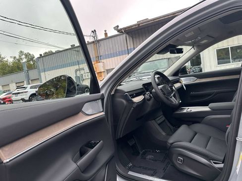 New 2025 Volvo EX90 Ultra w/ Protection Package Premier image 21