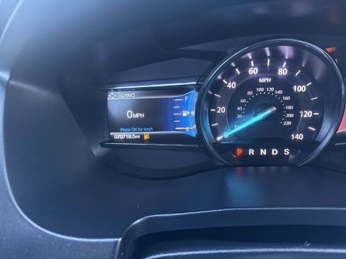 Used 2019 Ford Explorer XLT w/ XLT Sport Appearance Package image 22